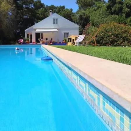 Villa Gorgeous With Pool & Garden In Azeitao